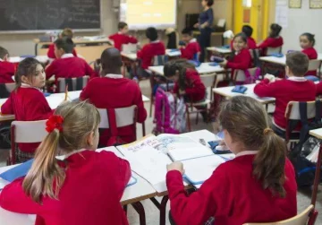 La Justicia le dio la razón a una adolescente e impidió que su padre la cambiara de colegio La Justicia le dio la razón a una adolescente e impidió que su padre la cambiara de colegio