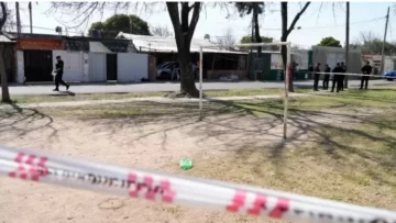Un nene de 8 años jugaba en su casa y recibió un tiro tras un brutal tiroteo en Rosario Un nene de 8 años jugaba en su casa y recibió un tiro tras un brutal tiroteo en Rosario