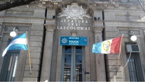 Apresan al jefe de una Brigada de Drogas de Santa Fe por presuntos vínculos con un narco Apresan al jefe de una Brigada de Drogas de Santa Fe por presuntos vínculos con un narco