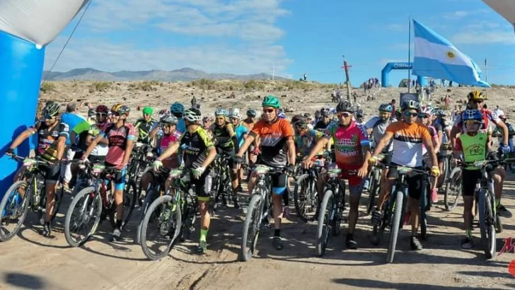 En un atractivo circuito en Media Agua, se cierra el año del “Rural bike” En un atractivo circuito en Media Agua, se cierra el año del “Rural bike”