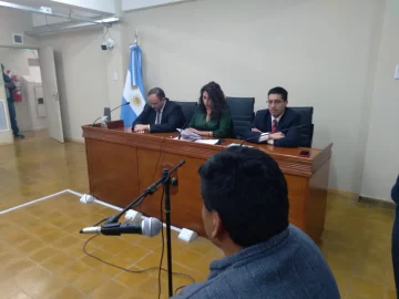 Doce años de cárcel para changarín que violó a 3 hijas: las extorsionaba con matar a la madre Doce años de cárcel para changarín que violó a 3 hijas: las extorsionaba con matar a la madre