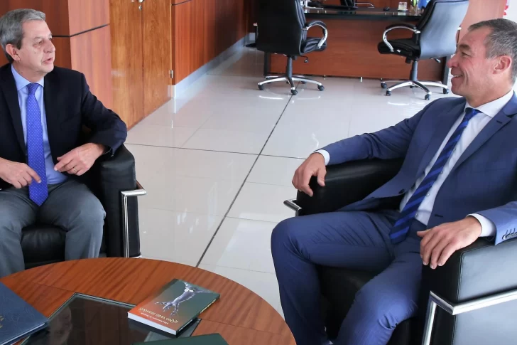 Primer picoteo entre los “vices” por la designación de cargos en la transición