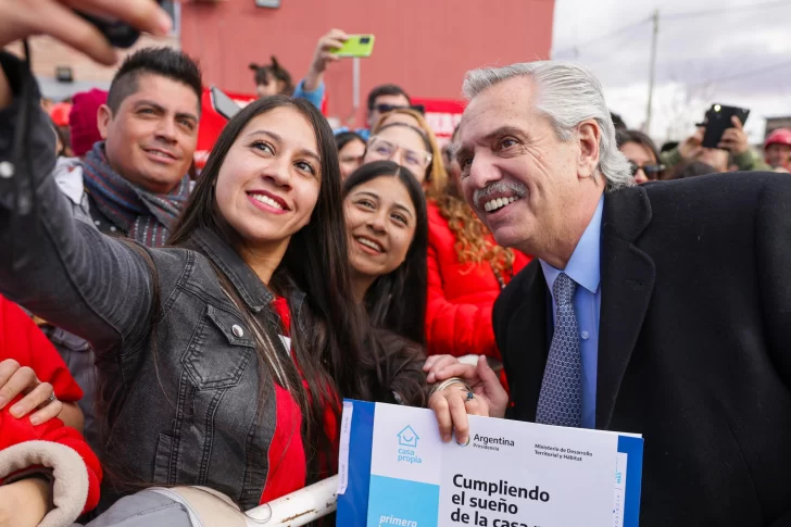 Alberto pidió por la paz social y confirmó anuncio de medidas