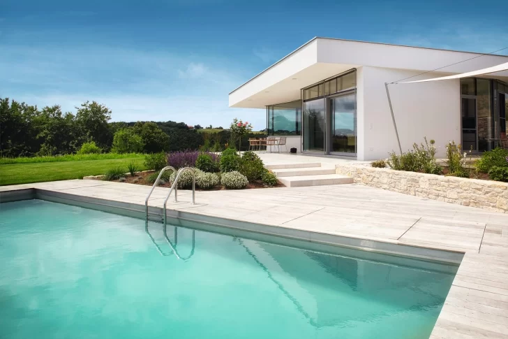 El esplendor de la piscina El esplendor de la piscina