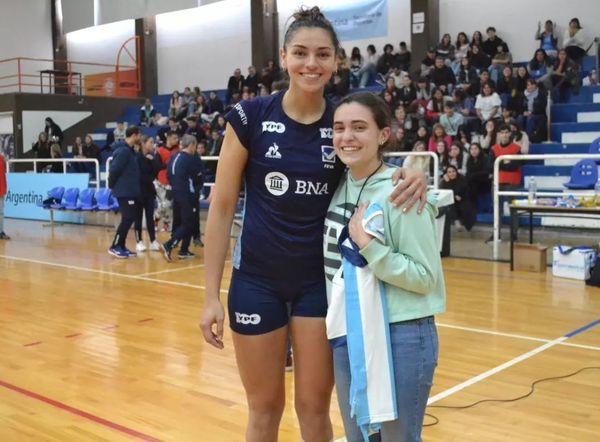 Candelaria Herrera, confirmada para jugar el Mundial de vóley con Las Panteras Candelaria Herrera, confirmada para jugar el Mundial de vóley con Las Panteras