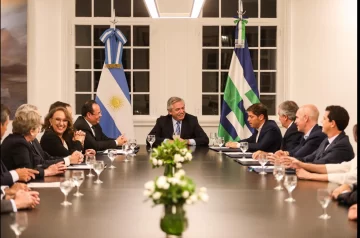 Alberto Fernández firmó acuerdos para financiar obras por US$700 millones Alberto Fernández firmó acuerdos para financiar obras por US$700 millones