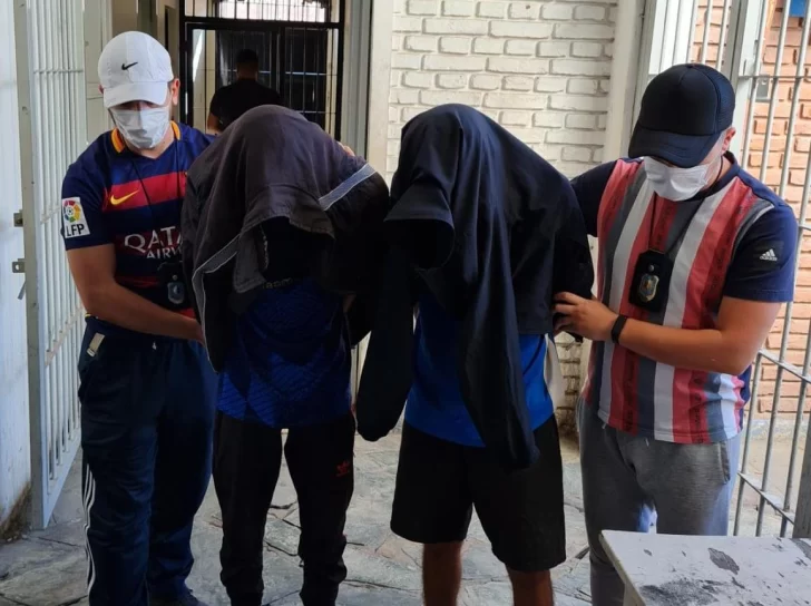 Detuvieron a una banda que, entre los robos cometidos, atacaron un comedor comunitario Detuvieron a una banda que, entre los robos cometidos, atacaron un comedor comunitario