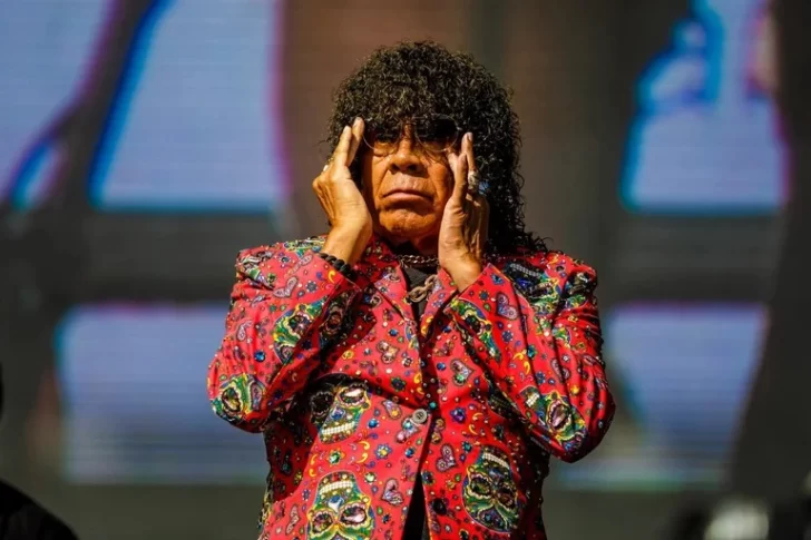 Tras sufrir un ACV, le colocaron un stent a la “Mona” Jiménez Tras sufrir un ACV, le colocaron un stent a la “Mona” Jiménez