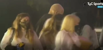 Dalma, Giannina y Claudia llegaron a Casa Rosada para despedir a Maradona