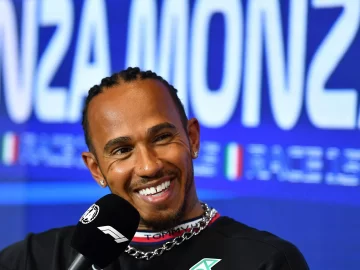 Hamilton sigue en Mercedes Hamilton sigue en Mercedes