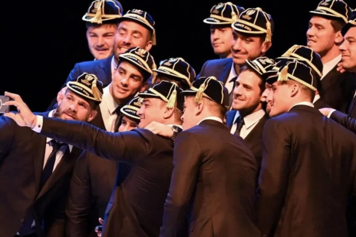 El plantel de Los Pumas ya está en suelo francés