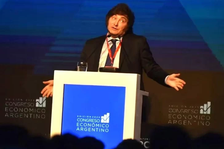 Privatización: la idea de Milei sobre ríos que generó polémica