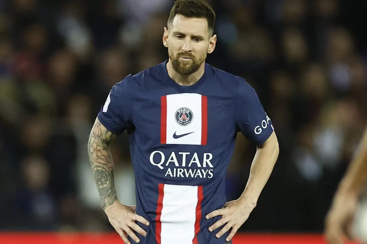 Messi no estará en el PSG por su molestia muscular