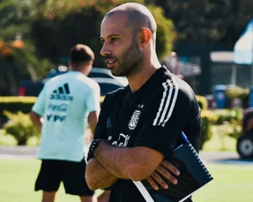 Segunda función para Mascherano Segunda función para Mascherano