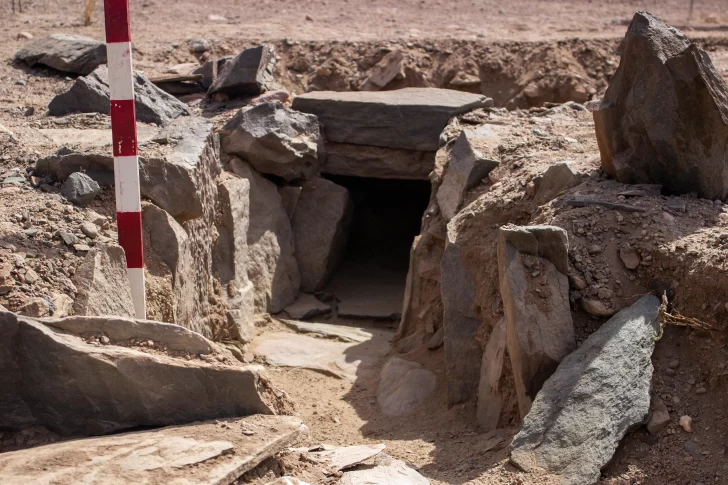 Descubren una represa hidráulica de unos 1.000 años en Catamarca