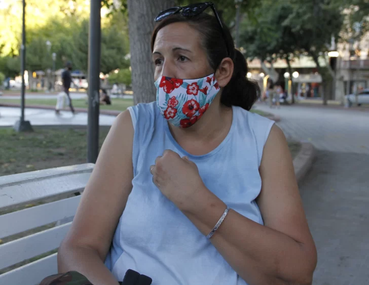 Ladrones lo apuñalaron mientras esperaba el colectivo para ir a rendir: “Casi me lo mataron” Ladrones lo apuñalaron mientras esperaba el colectivo para ir a rendir: “Casi me lo mataron”