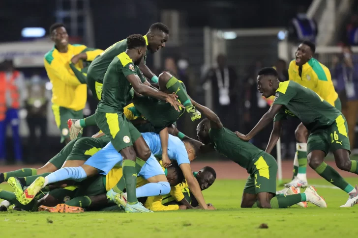 Senegal festejó en los penales