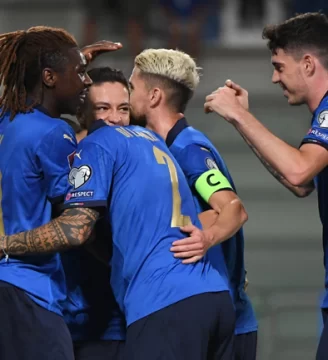 Italia estiró su invicto; España suma y sube