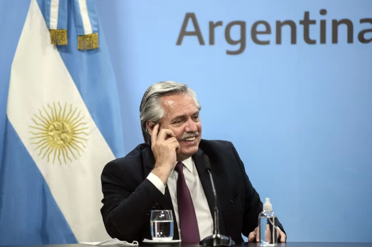 Argentina prevé vacunar hasta febrero de 2021 a 10 millones de personas Argentina prevé vacunar hasta febrero de 2021 a 10 millones de personas