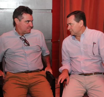 Opositores, oficialistas y referentes de los tres poderes, juntos en LV5 Opositores, oficialistas y referentes de los tres poderes, juntos en LV5