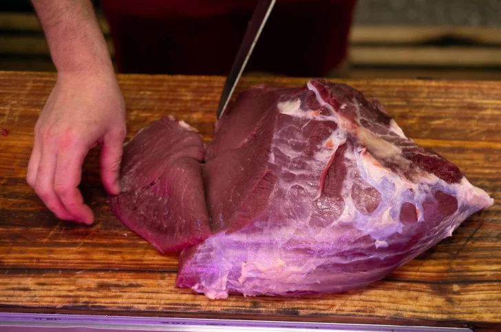 El Gobierno recoge el guante y analiza suavizar cepo a la carne