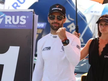 Manu Urcera no se conforma y va por el bicampeonato en TC Manu Urcera no se conforma y va por el bicampeonato en TC