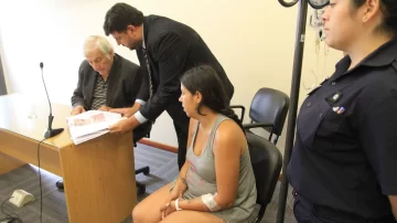 Sin acuerdo en el primer caso de violencia de género en el que la acusada es mujer Sin acuerdo en el primer caso de violencia de género en el que la acusada es mujer