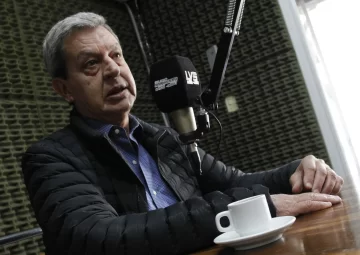 Mensaje de Gattoni a dirigentes a aceptar los lugares que defina Uñac Mensaje de Gattoni a dirigentes a aceptar los lugares que defina Uñac