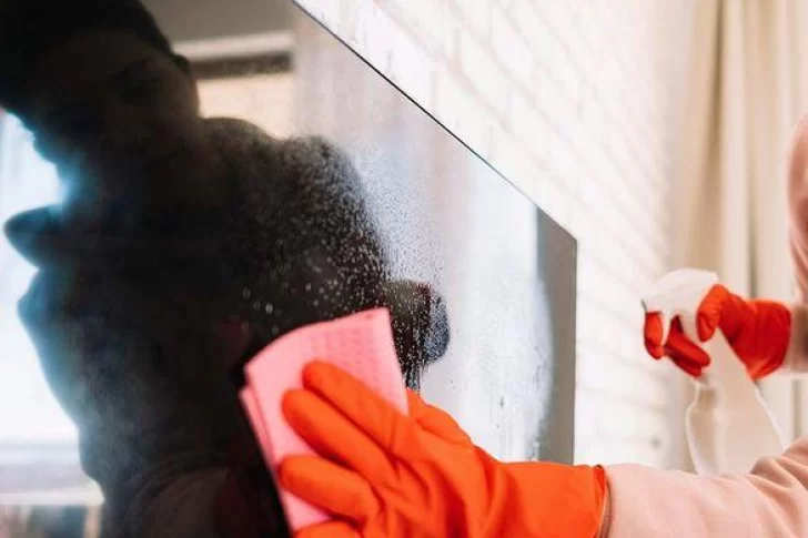 Empleadas domésticas: cuánto deben cobrar con el aumento de marzo