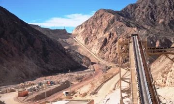 El Gobierno dice que los nuevos dueños de Gualcamayo vienen con “recursos económicos” y la promesa de mantener el personal El Gobierno dice que los nuevos dueños de Gualcamayo vienen con “recursos económicos” y la promesa de mantener el personal