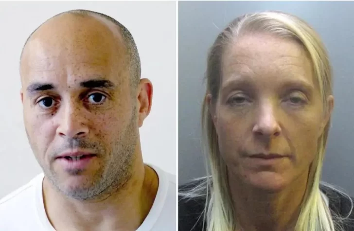 Se agujereó el pantalón para tener sexo con un preso entre las rejas Se agujereó el pantalón para tener sexo con un preso entre las rejas