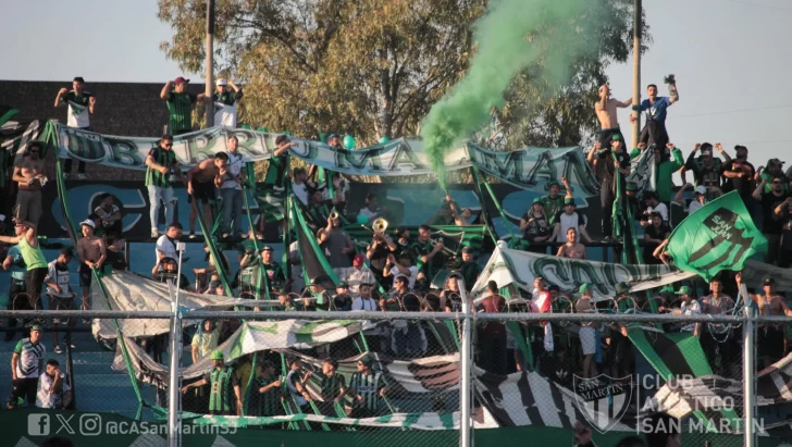 Unos privilegiados: los hinchas de San Martín que presenciaron la clasificación histórica Unos privilegiados: los hinchas de San Martín que presenciaron la clasificación histórica