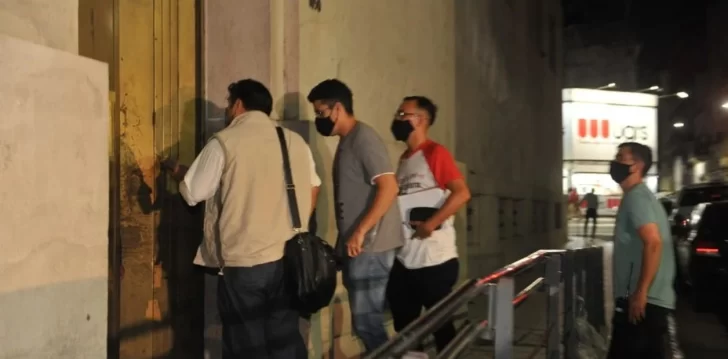 Allanaron el Ministerio de Salud: buscan saber quiénes ingresaron al ‘vacunatorio VIP’ Allanaron el Ministerio de Salud: buscan saber quiénes ingresaron al ‘vacunatorio VIP’