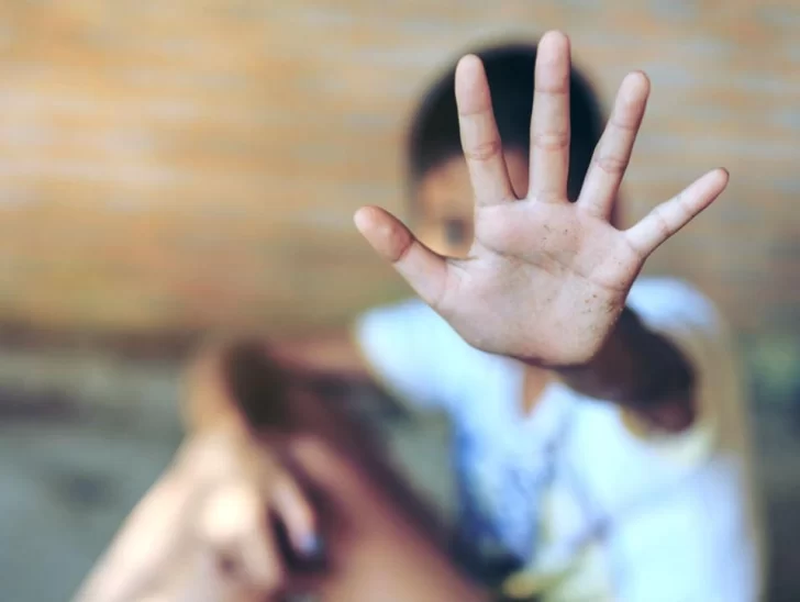 Denuncian que un alumno de quinto grado atacó con cuchillo y tijeras a compañeros Denuncian que un alumno de quinto grado atacó con cuchillo y tijeras a compañeros