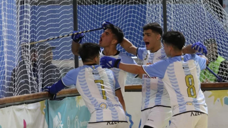 El seleccionado Sub-19 se impuso en un duro partido ante Italia y festejó en un Cantoni casi repleto