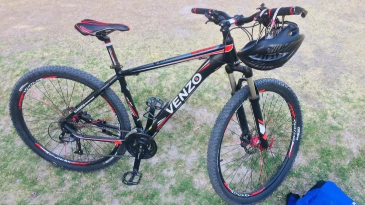 El drama de una chica que estaba en su dormitorio cuando ladrones se robaron su bici El drama de una chica que estaba en su dormitorio cuando ladrones se robaron su bici