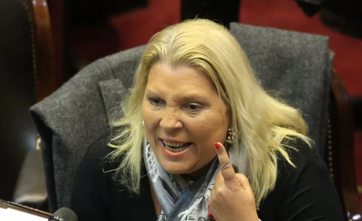 Carrió criticó la salida de tres funcionarios de la AFIP Carrió criticó la salida de tres funcionarios de la AFIP
