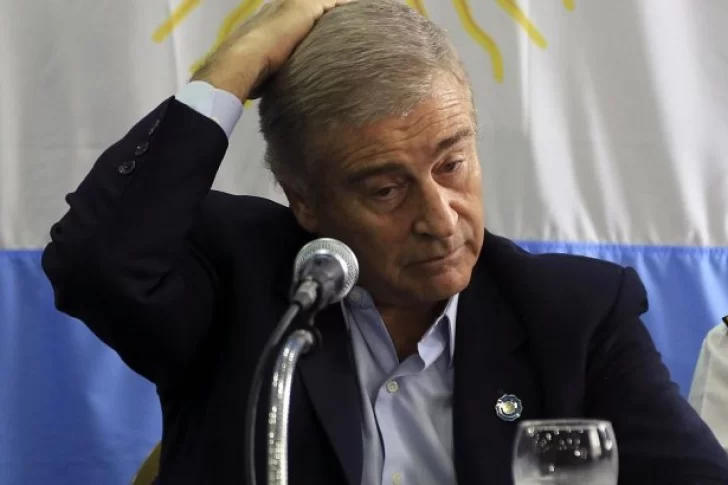 Aguad rectificó sus dichos y aseguró su “repudio histórico al levantamiento carapintada”