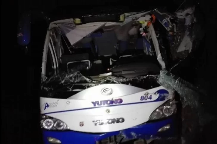 Tragedia: dos argentinas murieron al volcar un micro en Guantánamo