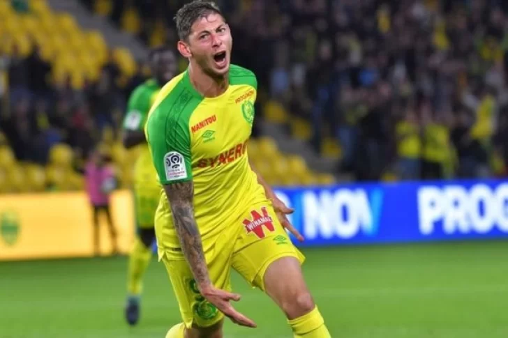 Encontraron “objetos flotantes en el agua” y se suspendió la búsqueda del avión de Sala