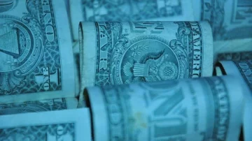 El dólar blue sigue en alza y alcanzó los $136 este jueves El dólar blue sigue en alza y alcanzó los $136 este jueves
