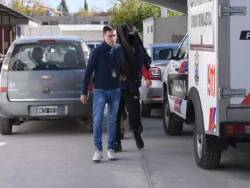 Detuvieron al remisero acusado de haber violado a una aspirante a policía