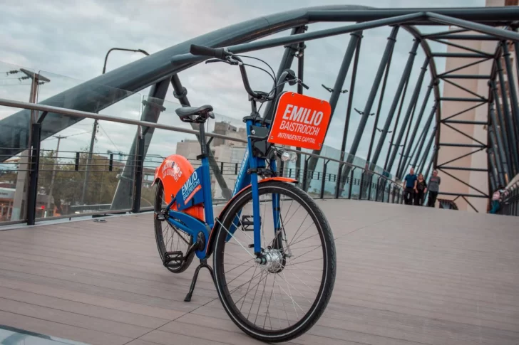 Baistrocchi presentó el proyecto de bicicletas públicas para la Capital