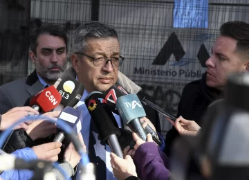 Femicidio en Mendoza: creen que el asesino de Agostina era “un conocido” e investigan a una expareja Femicidio en Mendoza: creen que el asesino de Agostina era “un conocido” e investigan a una expareja