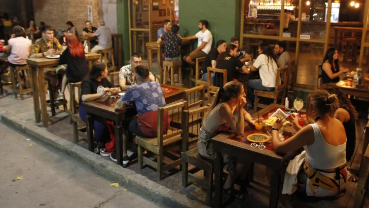 Grynszpan: “Tienen razón los empresarios de bares y restaurantes cuando se quejan de los controles excesivos”