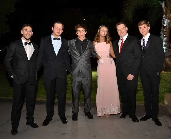 Fiesta de egresados del Colegio La Inmaculada Fiesta de egresados del Colegio La Inmaculada