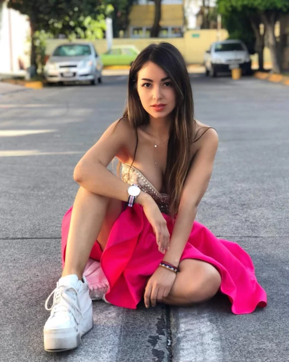 Caeli: la joven influencer que enamora seguidores y derrite las redes sociales Caeli: la joven influencer que enamora seguidores y derrite las redes sociales