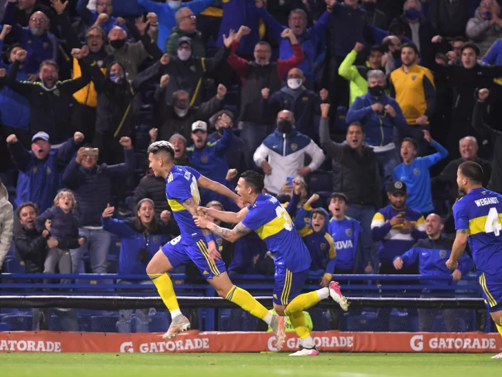 Allanan la Bombonera para investigar si se superó el aforo en el partido ante Lanús