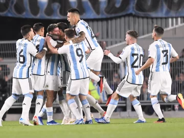 Argentina volvió a mostrar un gran nivel, venció 1 a 0 a Paraguay y sigue con puntaje ideal Argentina volvió a mostrar un gran nivel, venció 1 a 0 a Paraguay y sigue con puntaje ideal