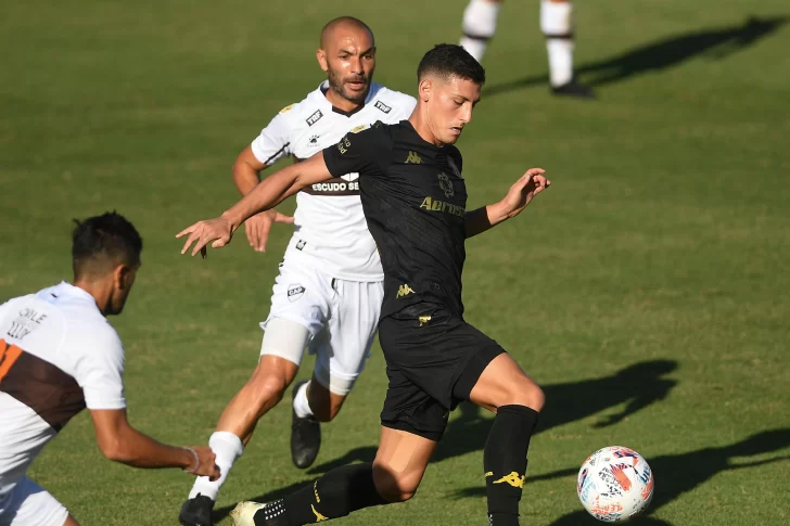 Racing le ganó a Platense y encadenó su segundo triunfo al hilo